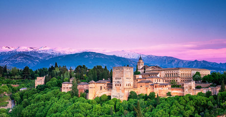 Colorful sunset over Alhambra - obrazy, fototapety, plakaty