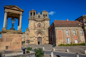 Fototapeta premium Le Prieuré Saint-Pierre et Saint-Paul à Souvigny