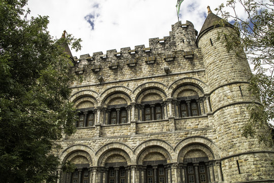 Forte e fortifica&ccedil;&otilde;es