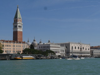 Venezia - panorama di San Marco dalla Punta della Dogana e Dogana da Mar