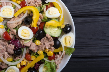 Tuna salad with vegetables