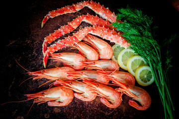 Red king crab legs with lemon