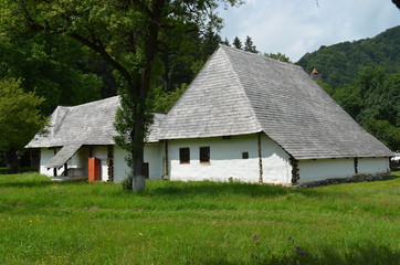 Fototapeta na wymiar Traditional Translyvanian House - Bran - Romania