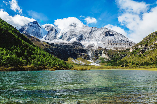 DaoChengYa butyl scenic area in sichuan province