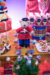 Birthday table decorated tin soldier theme - Stuffed toy