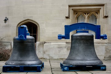 Obraz premium Magdalen Bell Re-hanging 2012
