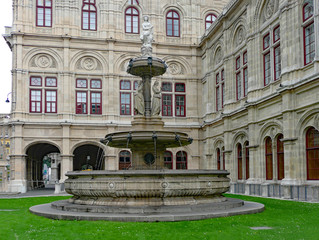 Naklejka premium Brunnen an der Wiener Oper, Wien, Österreich 
