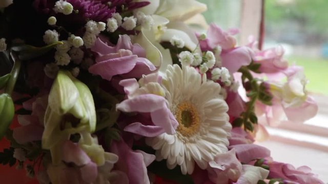 Bouquet Close up dolly