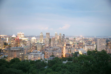 Fototapeta na wymiar Montreal skline