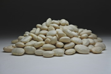Dry white beans