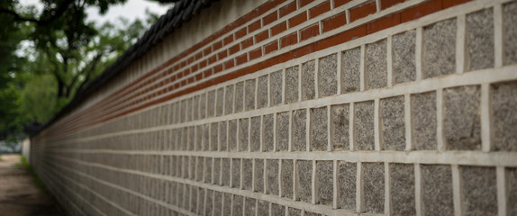 Wall into the distance