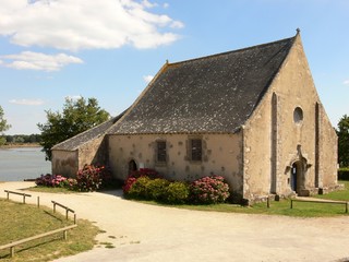 Fototapeta na wymiar L'enclos paroissial de Saint-Cado dans le Morbihan en Bretagne. France