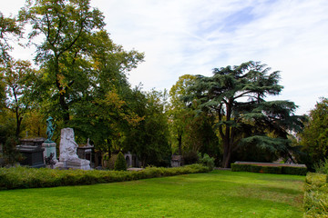 Fototapeta na wymiar cimetière du père-lachaise