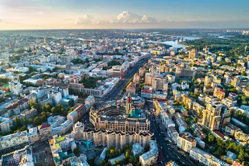 Foto op Plexiglas Luchtfoto van Besarabka en Khreshchatyk, de hoofdstraat van Kiev © Leonid Andronov