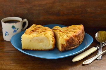 Semolina pie with apples, Serbian koh
