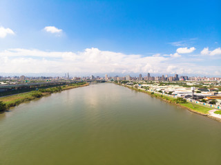 Obraz premium Shezi Bridge - landmark of Taipei, Taiwan with beautiful illumination at day, aerial photography in Taipei, Taiwan.