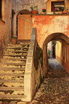 Villa Fogazzaro Roi, Oria Valsolda