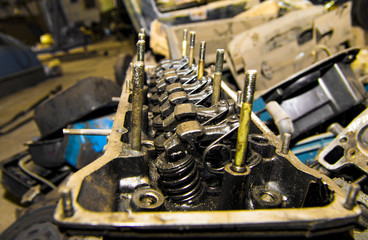 DIRTY CYLINDER HEAD FROM THE CAR