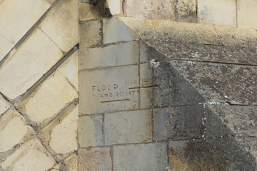 Flood markings next to River Cam