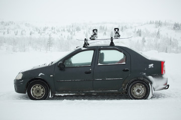 Car with ski rack on top