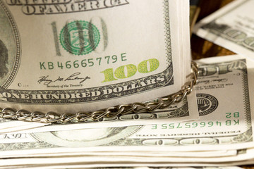 hundred dollar chain