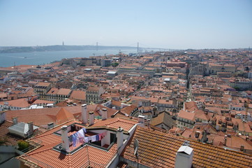 Zabudowa mieszkalna Lizbony, Portugalia © emar
