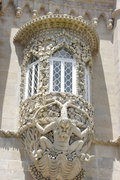 Rzeźba Trytona w Pałacu Pena, Sintra, Portugalia