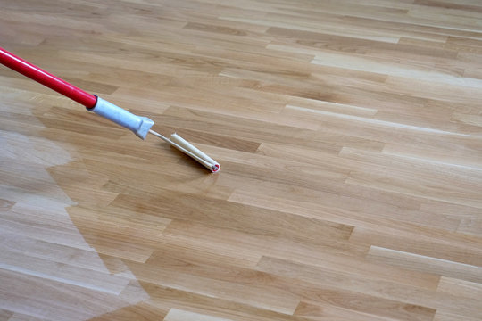 Varnishing Lacquering Parquet Floor