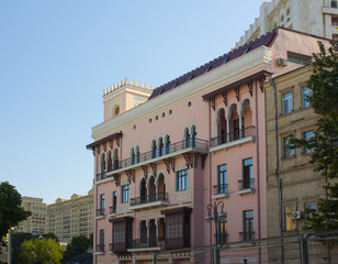 Fototapeta na wymiar Facade of building in center of Baku, Azerbaijan
