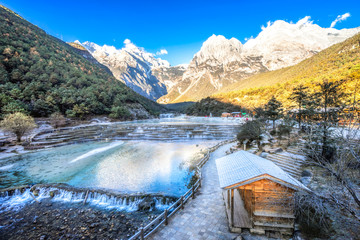 White Water River (Blue Moon Valley) actually is an extremely blue river meandering through a lush valley of Jade Dragon Snow Mountain, is clean, pure and sacred for the local Naxi people.