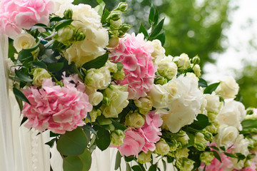 the scenery of colors on a wedding arch