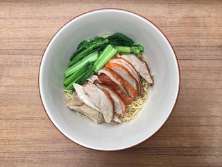 Roasted duck noodle