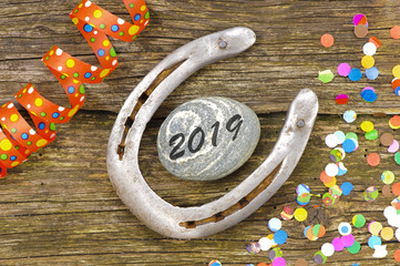 Altes Hufeisen als Glücksbringer für Neujahr 2019