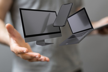 device tech in hand