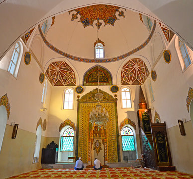 Gazi Orhan Bey Mosque