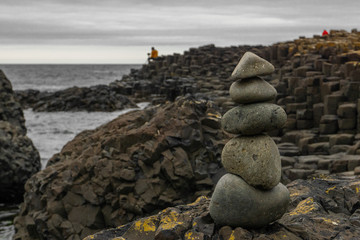 Steinturm am Giants Causeway