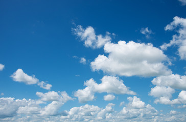 Fototapeta premium White clouds in blue sky.
