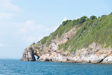 Fototapeta na wymiar Koh Talu Island , beautiful island, Natural holes of Talu Island cliff in Rayong , Thailand.