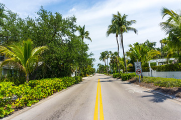 Fototapeta na wymiar Beautiful road to the beach of Naples, Florida USA