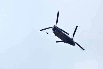 Army parachute jump from a Chinook helicopter