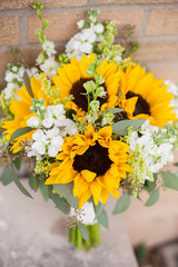 Fototapeta na wymiar sunflower bouquet