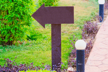 pointer arrow to the left