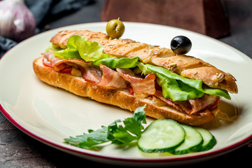 sandwich baguette with bacon