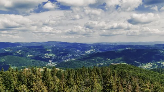 Widok na Beskid Śląski ze Szczytu Czantorii - Timelapse Klip 30fps