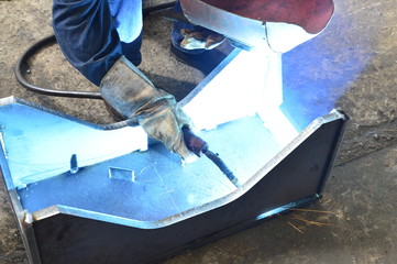 Welding welding workers strike out sparks
