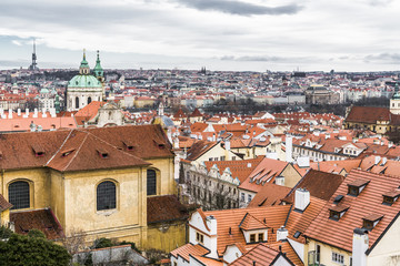 Obraz premium Gloomy winter morning on the old Prague