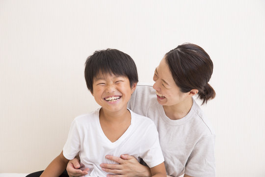「親子 日本人 小学生」の画像 - 31,510 件の Stock 写真、ベクターおよびビデオ | Adobe Stock