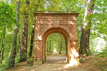 Grünfelder Park, Portal "Der stille Naturfreund" (1619)