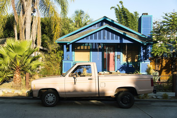 Fototapeta na wymiar Side view of a vintage pick up truck in Los Angeles 