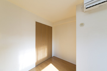 住宅・洋室・リフォーム前